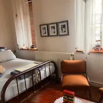 κυανον παραδοσιακή μονοκατοικία στην Tatil Evi Florina