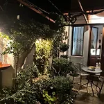 κυανον παραδοσιακή μονοκατοικία στην