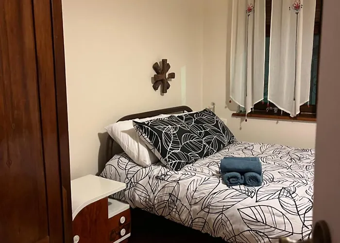 Κυανον Παραδοσιακή Μονοκατοικία Στην Φλώρινα *